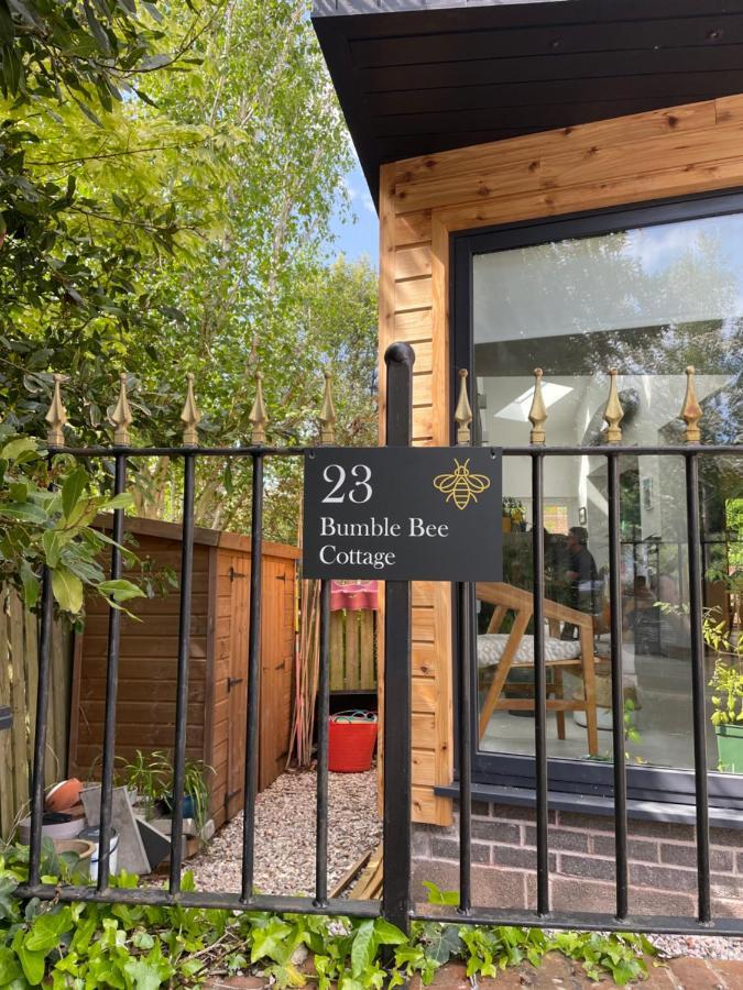 Bumble Bee Cottage Plymouth Exterior foto